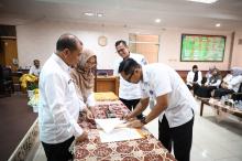 Serah Terima Jabatan (Sertijab) Pejabat Administrator dan Pejabat Pengawas Dilingkungan Dinas Kesehatan Provinsi Riau.