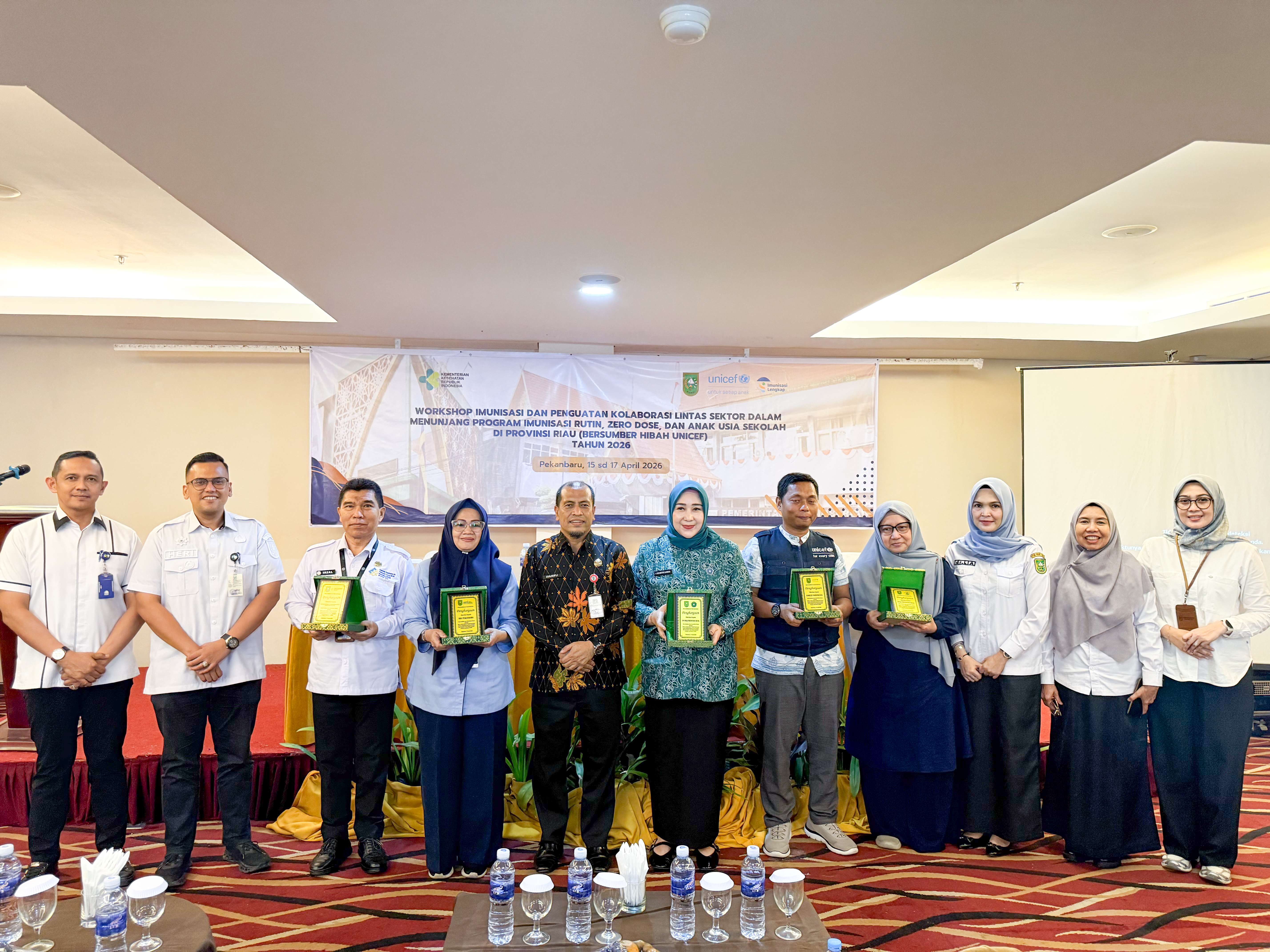 PERKUAT SINERGI LINTAS SEKTOR, PEMPROV RIAU TARGETKAN PENINGKATAN CAPAIAN IMUNISASI