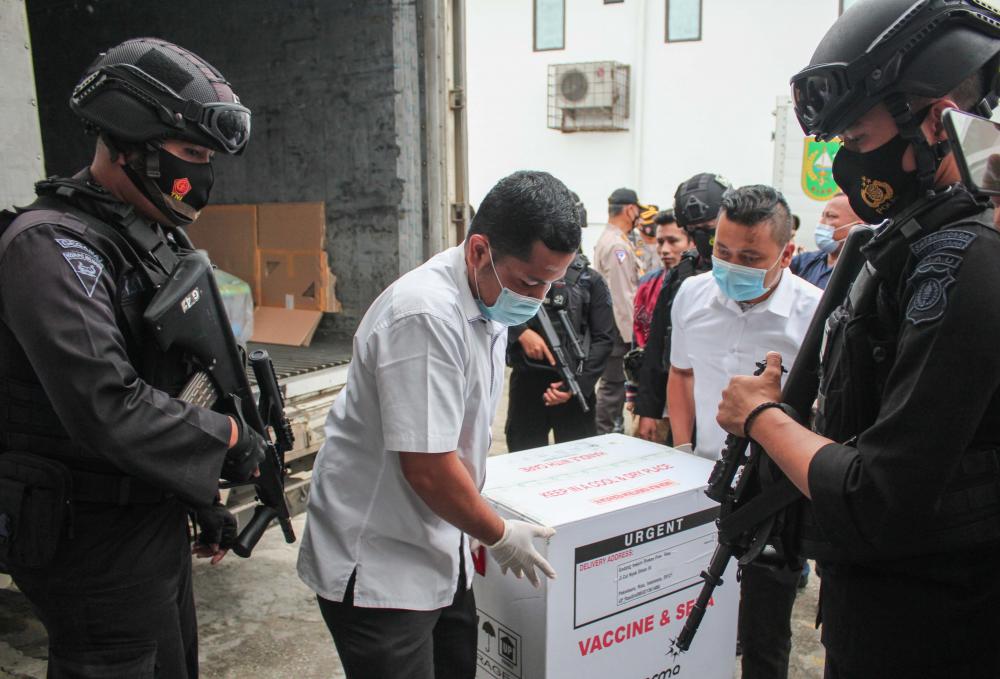 22.840 Dosis CoronaVac Tahap II Tiba Di Provinsi Riau