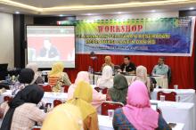 Kadinkes Riau H. Zainal Arifin, SKM, M.Kes membuka acara Workshop Pelaksanaan Pelayanan Kesehatan Reproduksi Catin Dan KB Tahun 2023 